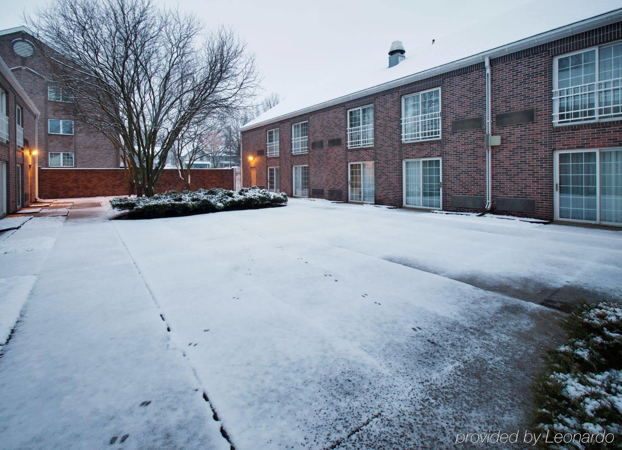 Holiday Inn Express Des Moines-At Drake University, An Ihg Hotel 외부 사진
