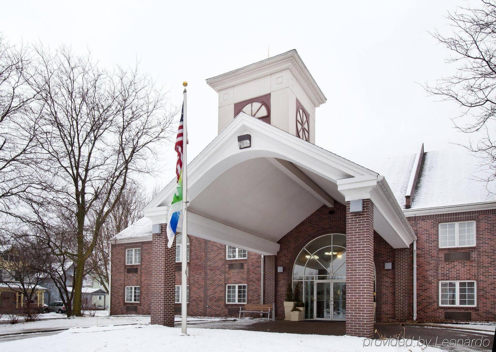 Holiday Inn Express Des Moines-At Drake University, An Ihg Hotel 외부 사진